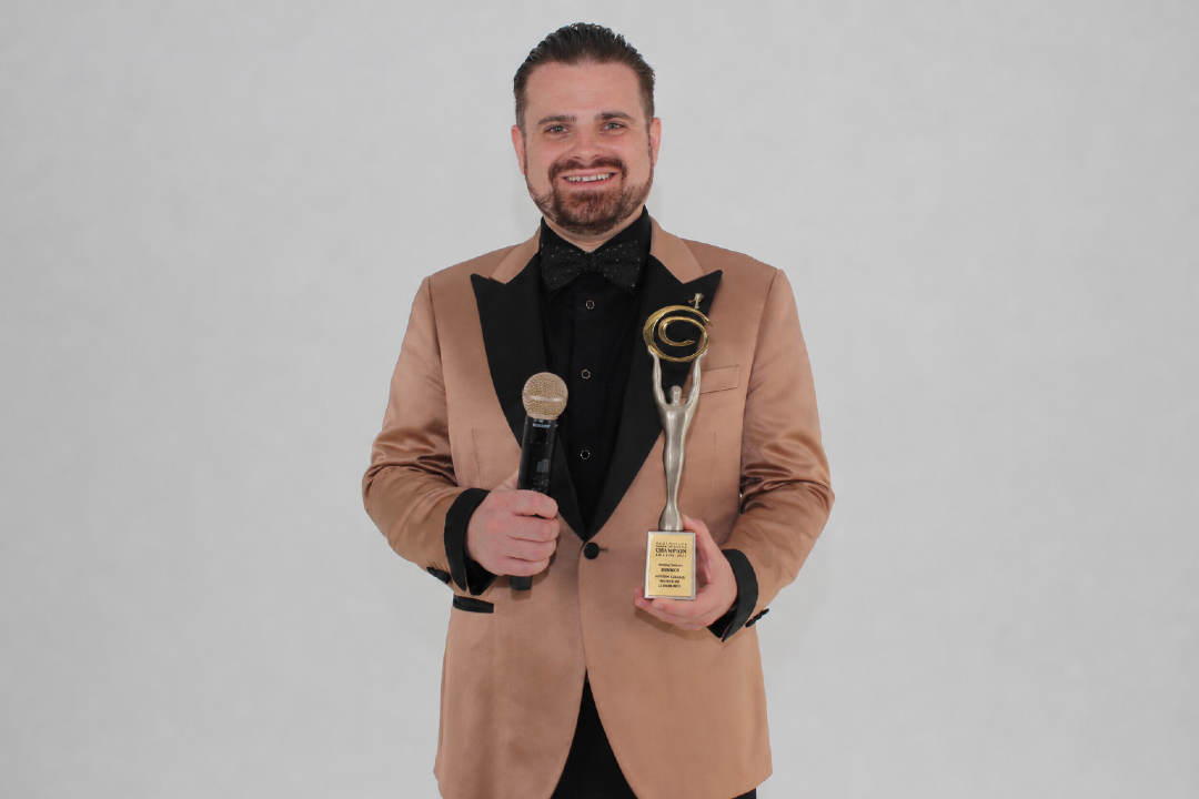 PRESS RELEASE: FROM CRUISE SHIPS TO NATIONAL WEDDING CHAMPION: WESTERN SYDNEY MC NATHAN CASSAR WINS AUSTRALIA’S TOP WEDDING SERVICES AWARD
